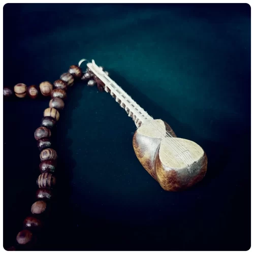 گردنبند تار